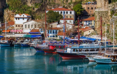 Wo liegt Antalya und wie kommt man nach Antalya?